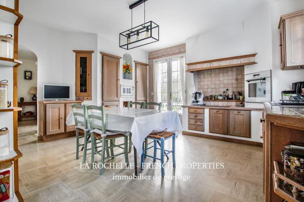 MAISON T4 PLAIN PIED AVEC PISCINE - PROCHE DE LA ROCHELLE - CHARENTE MARITIME