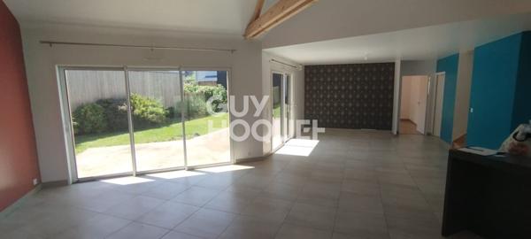 Maison récente en quartier résidentiel prisé