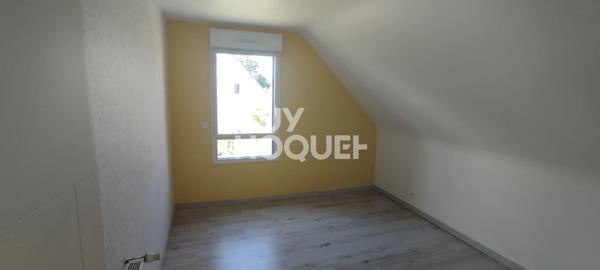 Maison récente en quartier résidentiel prisé