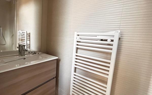 Appartement à louer    2 pièces • 33,50 m2 Charbonnières-les-Bains