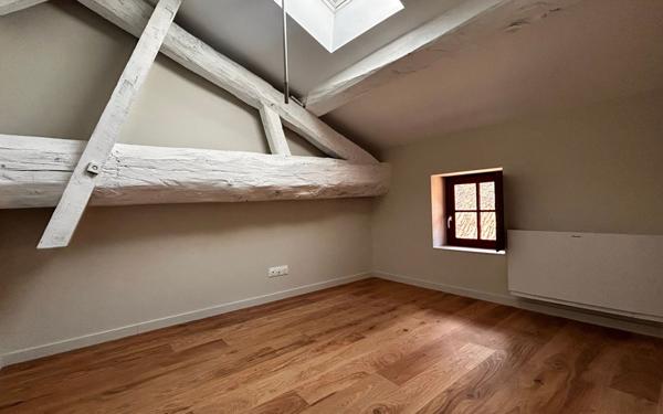 Appartement à louer    2 pièces • 33,50 m2 Charbonnières-les-Bains