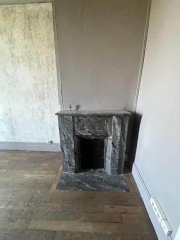 Vente                                                      Maison de ville
                        
                     6 pièces                      124 m2                     à Challuy