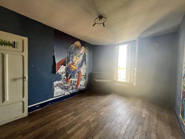 Vente                                                      Maison de ville
                        
                     6 pièces                      124 m2                     à Challuy