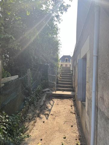 Vente                                                      Maison de ville
                        
                     6 pièces                      124 m2                     à Challuy