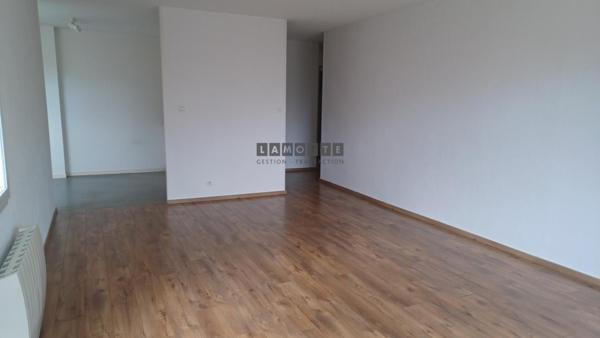 Appartement à louer 4 pièces - 77 m²
