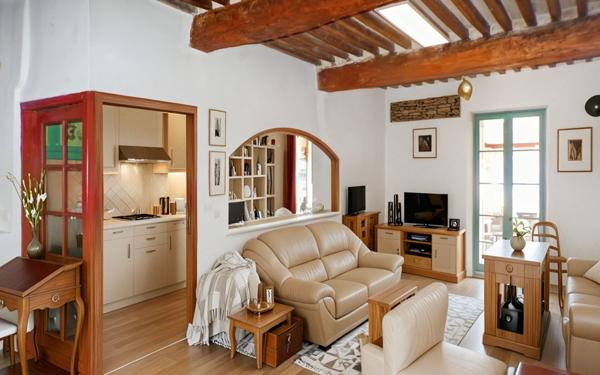 Maison à vendre    5 pièces • 91 m2 La Tour-d'Aigues