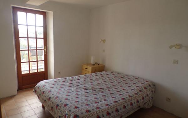 Maison à vendre    5 pièces • 91 m2 La Tour-d'Aigues