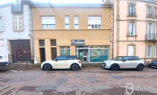 Maison d'habitation avec local commercial et 539m2 de terrain clos