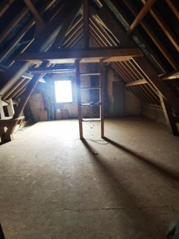 Longère très spacieuse à 10mn de la gare TGV, travaux à prévoir