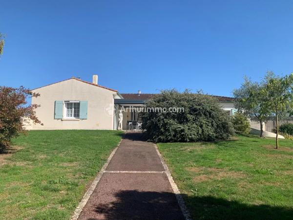 Vente Maison 8 pièces 266 m2 à Paillé