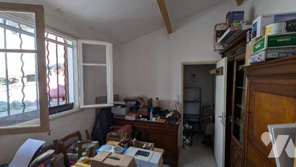 Maison T5 94 m² et studio indépendant 41 m² sur 1030 m² vue dégagée et proximité colline