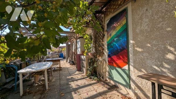 Maison T5 94 m² et studio indépendant 41 m² sur 1030 m² vue dégagée et proximité colline