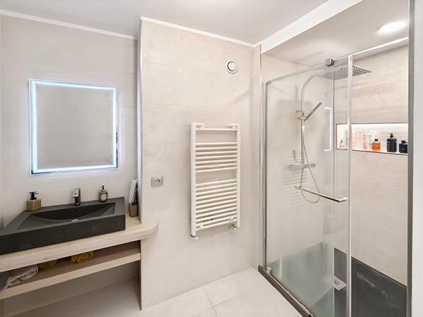 Appartement en rez de jardin surélevé 4 pièces le Cannet Mairie 82.3m²