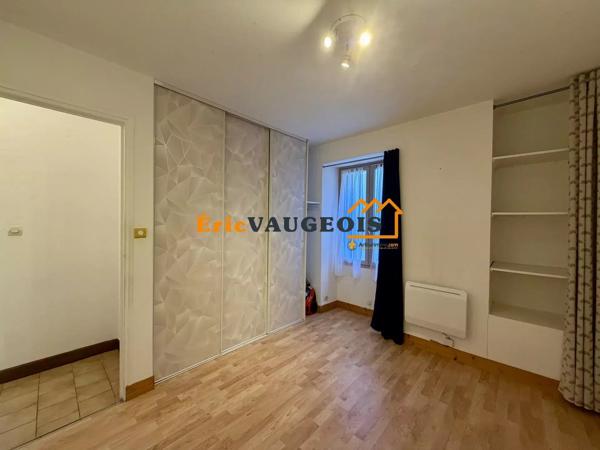 Vente                                                      Appartement
                        
                     2 pièces                                         à Coulommiers