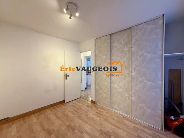 Vente                                                      Appartement
                        
                     2 pièces                                         à Coulommiers