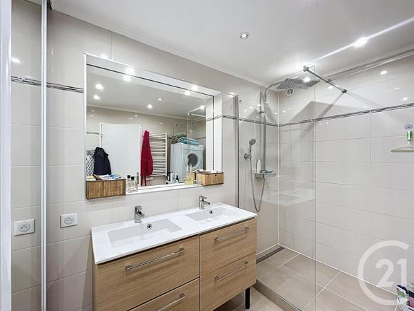 Appartement F5 à vendre  4 pièces - 111,78 m2 CHATOU - 78