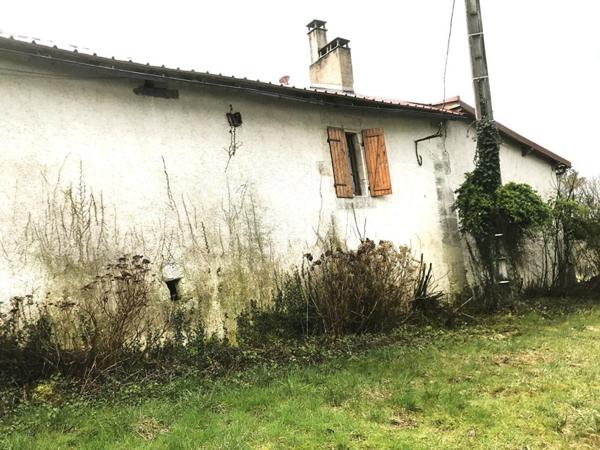 Propriété de 2 maisons, au coeur de 40 Ha de forêts et prairies