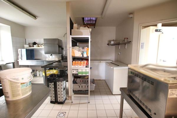 Fonds de commerce - Restaurant 270m2 à 149K/TTC