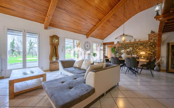 Maison à vendre    6 pièces • 218,55 m2 Maubeuge