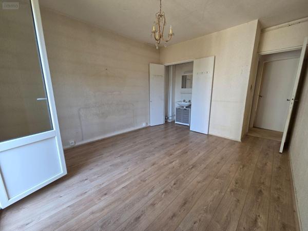 Appartement à rénover à vendre à Limoges en Haute-Vienne (87000), ref : 87006/1243   
SAINT ANNE