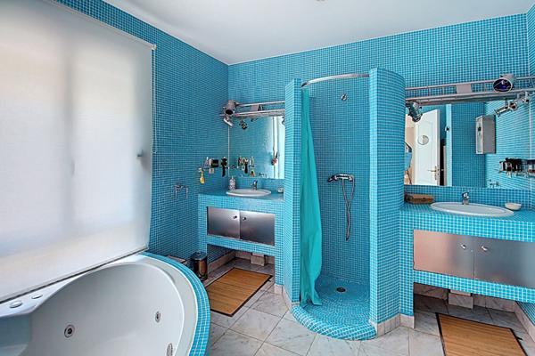 À VENDRE EN EXCLUSIVITÉ DRAGUIGNAN Charmante maison avec piscine