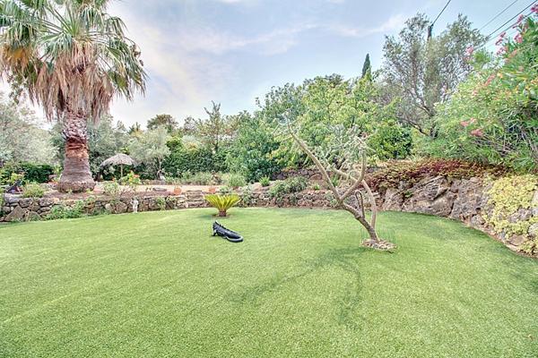 À VENDRE EN EXCLUSIVITÉ DRAGUIGNAN Charmante maison avec piscine