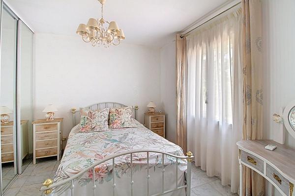 À VENDRE EN EXCLUSIVITÉ DRAGUIGNAN Charmante maison avec piscine