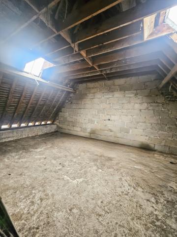 Les Andelys (27700) OPPORTUNITÉ INVESTISSEUR – HYPER CENTRE LES ANDELYS - Bâtiment 110 m2