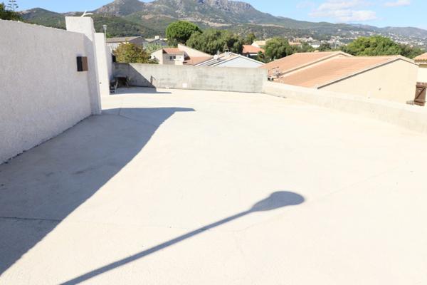Maison de charme, tranquille avec terrain et vue mer exceptionelle à FURIANI Haute-Corse (20)