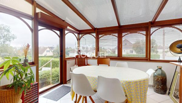 Maison au calme - sous-sol, atelier et beau jardin