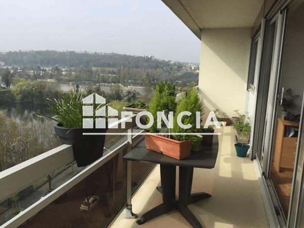 Location Appartement 2 pièces 58.75 m² - 36 AVENUE DU PRESIDENT WILSON - BAT C Le Pecq 78230