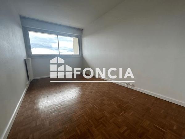 Location Appartement 2 pièces 58.75 m² - 36 AVENUE DU PRESIDENT WILSON - BAT C Le Pecq 78230