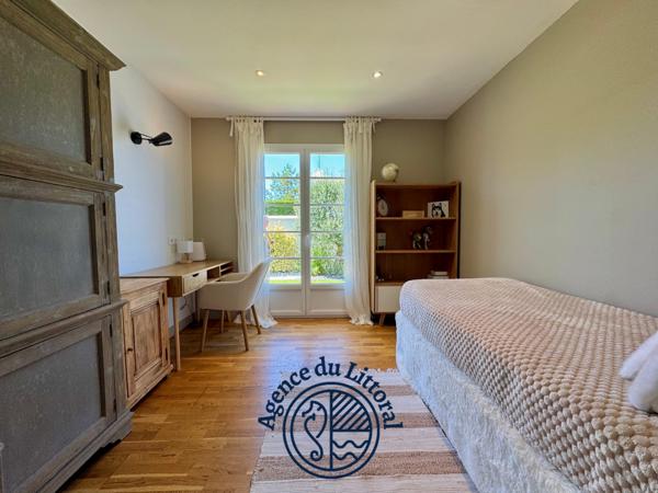 Maison 6 pièce(s) 4 chambre(s) 166 m²