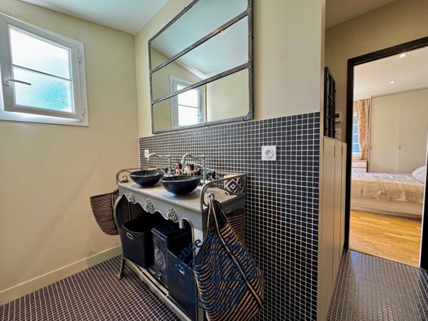 Maison 6 pièce(s) 4 chambre(s) 166 m²