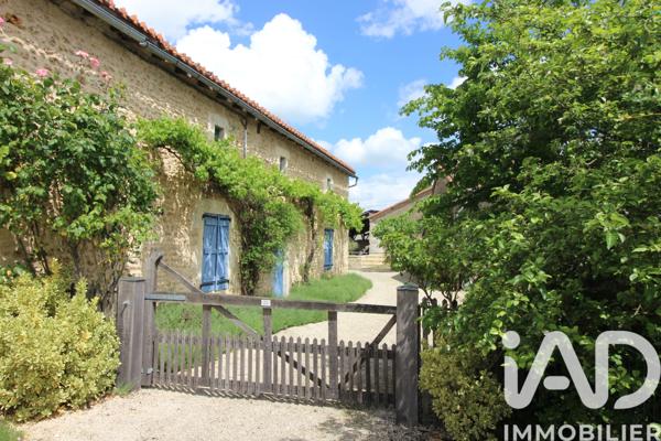Maison à vendre 6 pièces 178 m² La Chapelle-Bâton