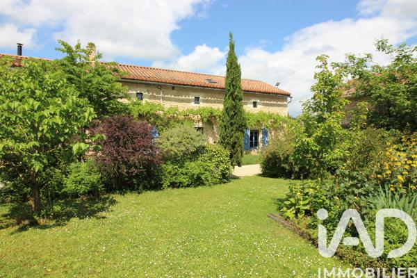 Maison à vendre 6 pièces 178 m² La Chapelle-Bâton