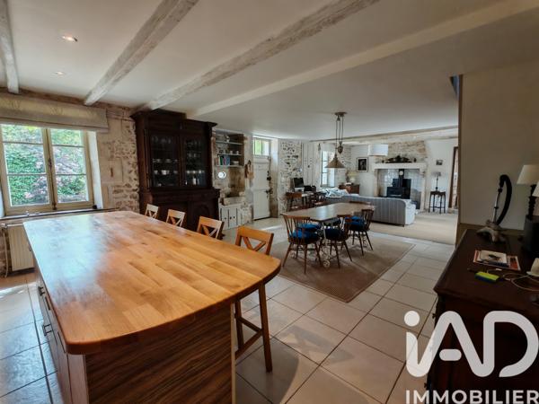 Maison à vendre 6 pièces 178 m² La Chapelle-Bâton