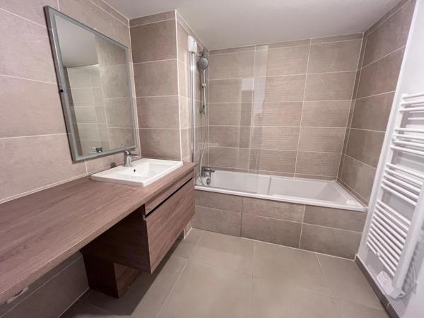 appartement récent T3