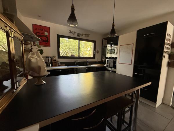 Maison 6 pièce(s) 4 chambre(s) 158 m²