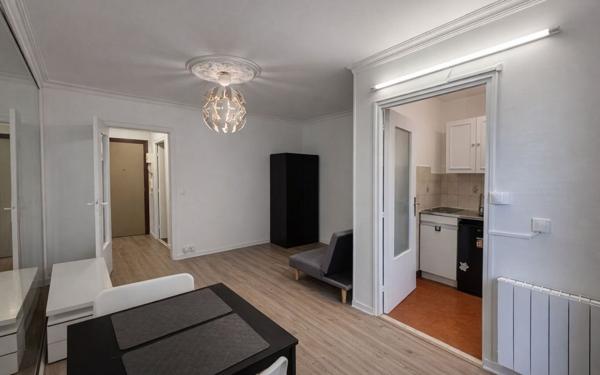 Appartement à louer    1 pièce • 24,74 m2 Le Perreux-sur-Marne