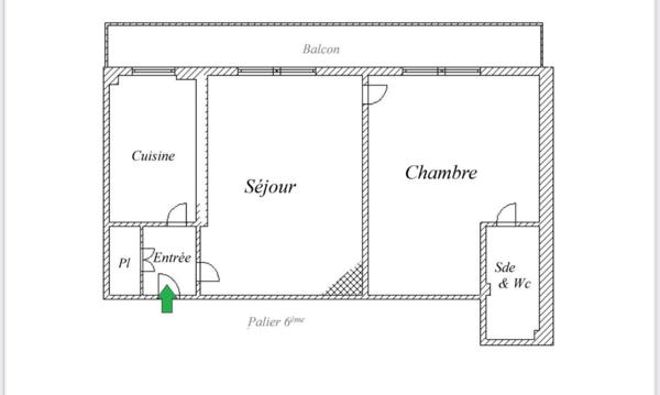 CHARMANT APPARTMENT RENOVE  AU DERNIER ETAGE D'UN BEL IMMEUBLE ANCIEN AVEC BALCON METRO CONVENTION