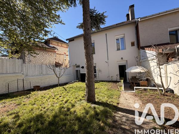 Maison à vendre 10 pièces 200 m² Oyonnax