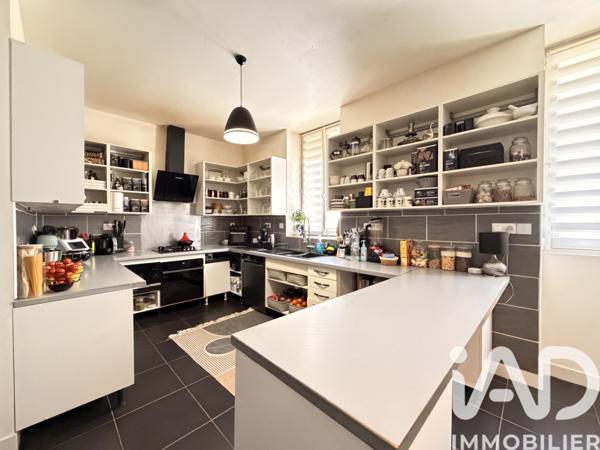 Maison à vendre 10 pièces 200 m² Oyonnax