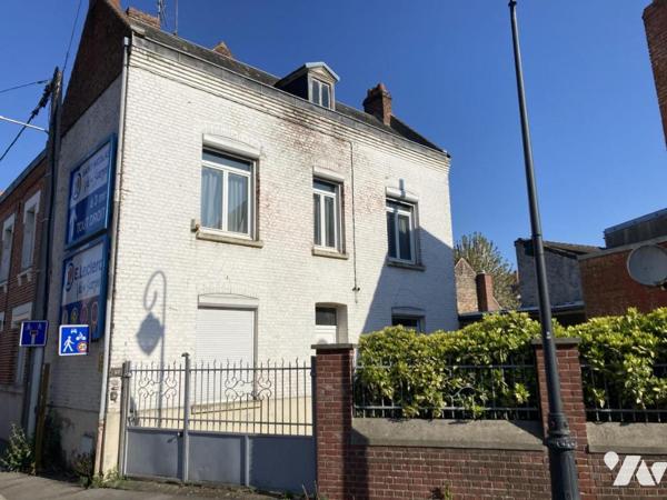 SAINT NICOLAS - MAISON DE VILLE A RENOVER