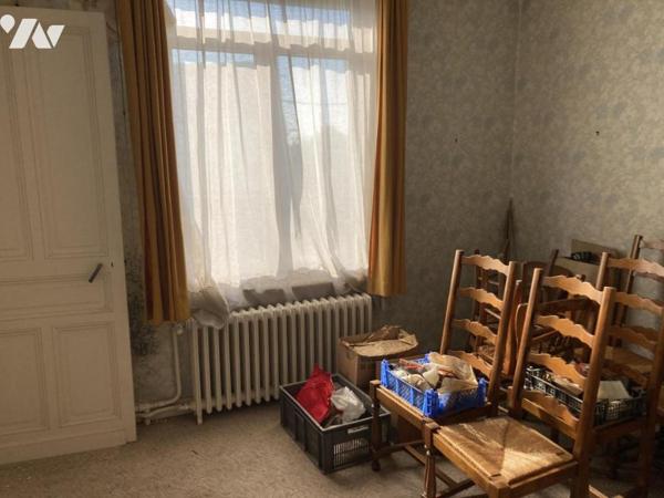 SAINT NICOLAS - MAISON DE VILLE A RENOVER