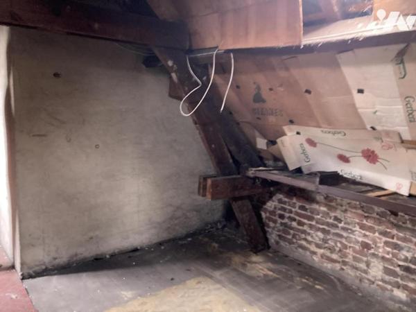 SAINT NICOLAS - MAISON DE VILLE A RENOVER