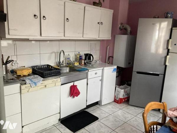 SAINT NICOLAS - MAISON DE VILLE A RENOVER