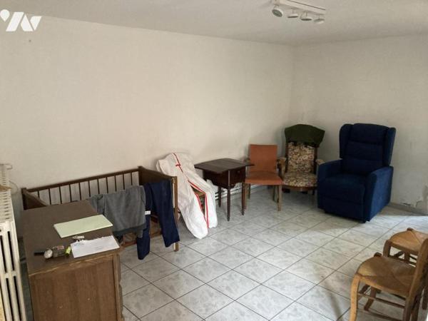 SAINT NICOLAS - MAISON DE VILLE A RENOVER