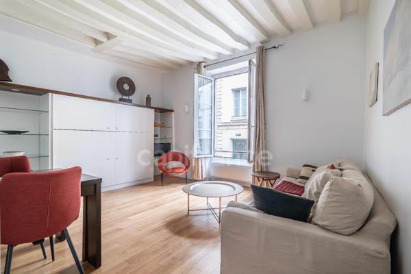 Studio 28,41m2 en très bon état à vendre Paris 4e Marais