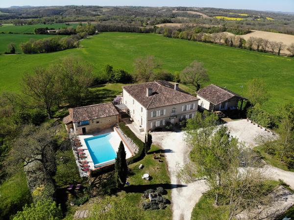 Élégante Gasconne avec Piscine et Vue proche de Mauvezin